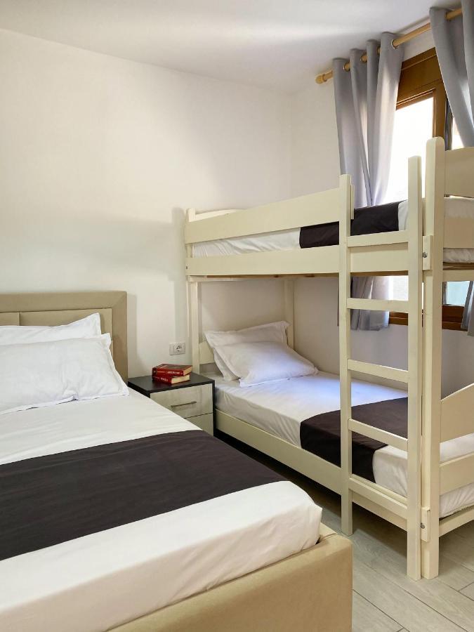 Sunny Guest House Vlore Exterior photo
