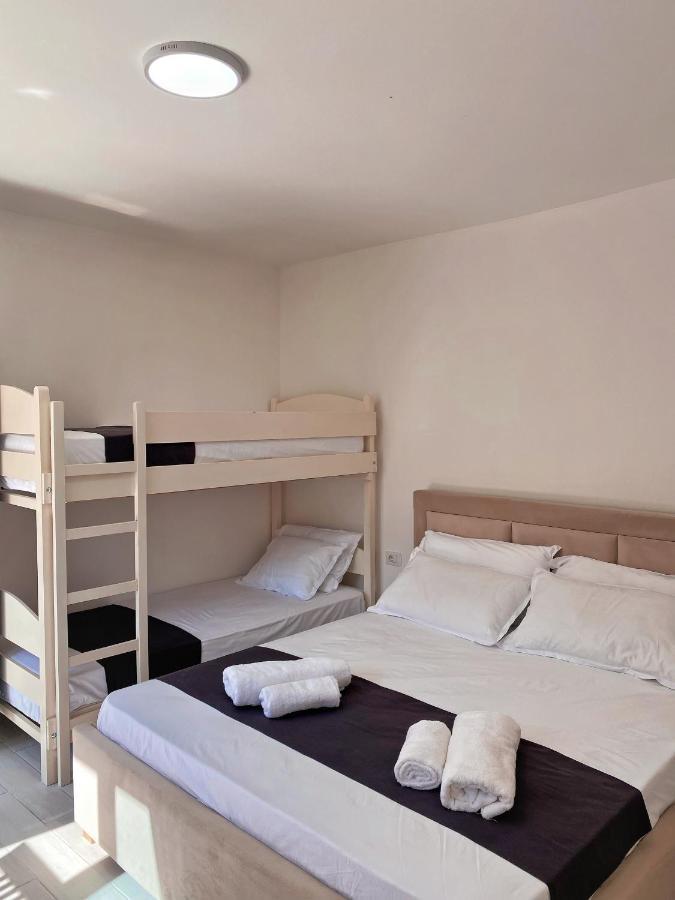 Sunny Guest House Vlore Exterior photo